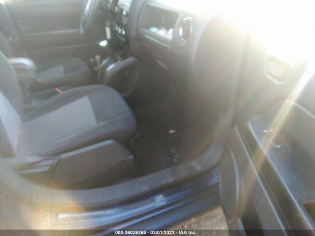 1C4NJPBB7GD528857 Jeep Patriot Sport