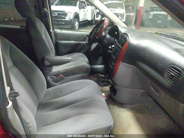 2005 CHRYSLER TOWN & COUNTRY VIN: 1C4GP45R95B370383