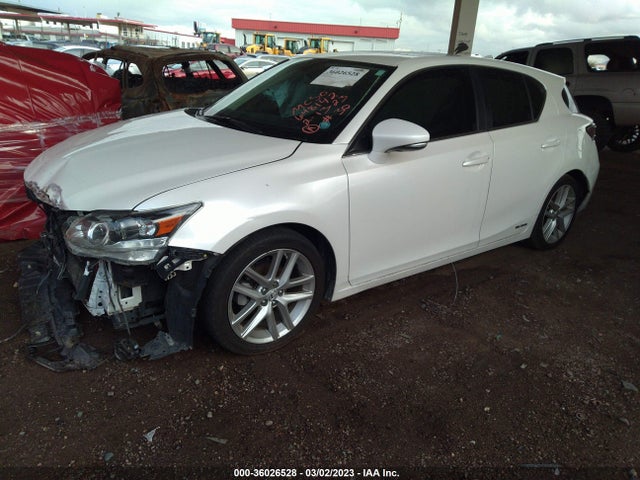 Lexus Ct 200h Hybrid 2015 JTHKD5BH6F2244132 Image 2