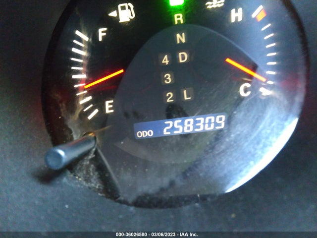 2002 LEXUS ES 300 VIN: JTHBF30G420074559