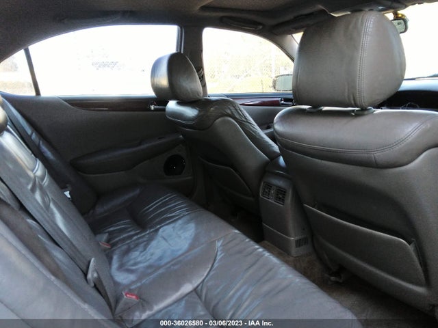 2002 LEXUS ES 300 VIN: JTHBF30G420074559