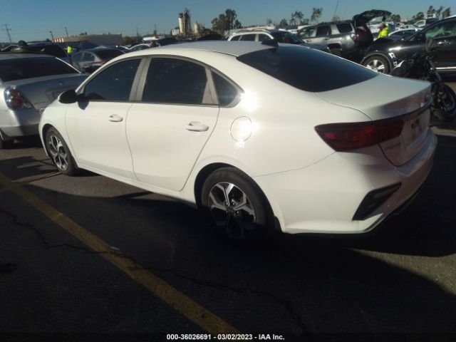3KPF24AD4ME364139 KIA Forte Lxs
