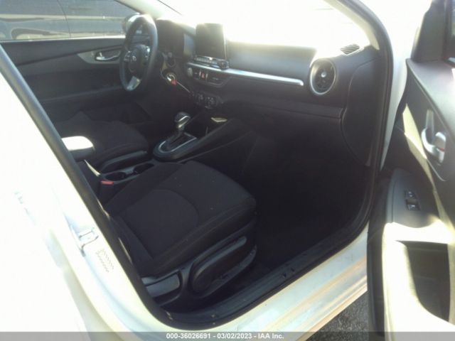 3KPF24AD4ME364139 KIA Forte Lxs
