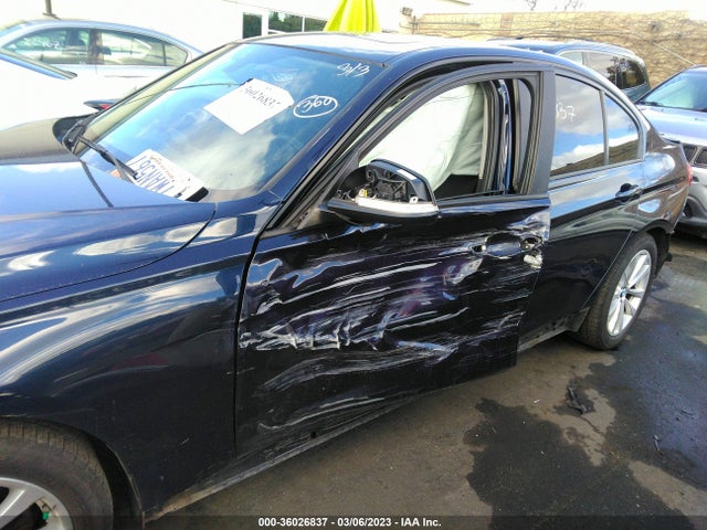 BMW 3 Series 320i 2016 WBA8E1G54GNU10807 Image 8