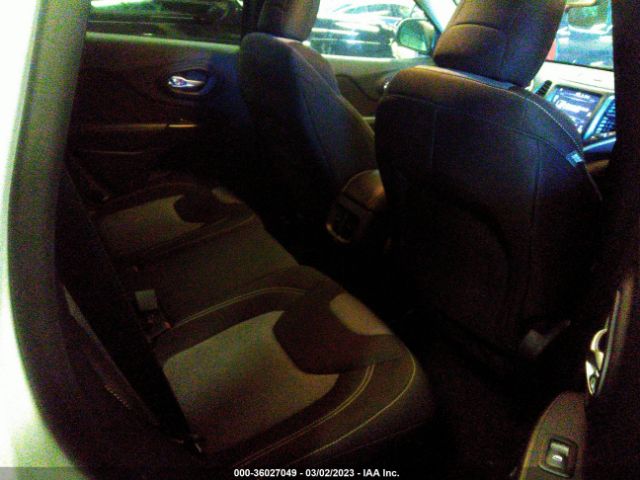 1C4PJLCB8EW247751 Jeep Cherokee Latitude