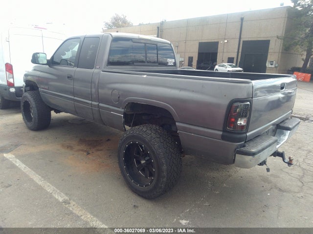 Dodge RAM 2500 2002 3B7KF236X2M234116 Image 4