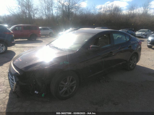 Hyundai Elantra Value Edition 2017 5NPD84LF9HH120105 Image 2