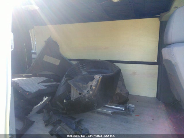 2015 Nissan NV, VIN: 1N6BF0KX7FN801843