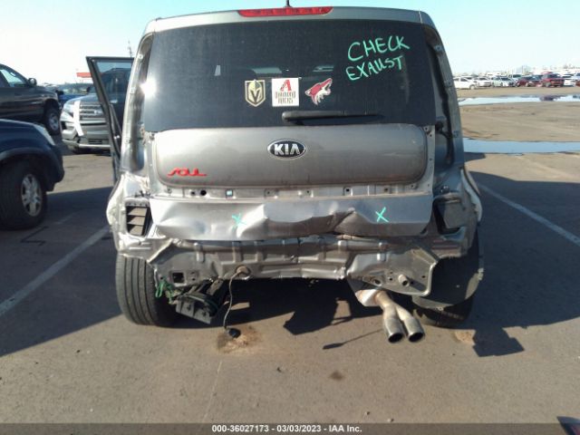 KNDJX3AA9J7569608 KIA Soul !