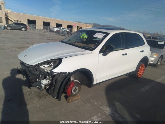 2016 Porsche Cayenne, VIN: WP1AA2A25GLA10589