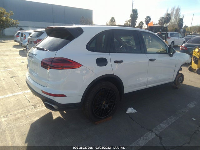 2016 Porsche Cayenne, VIN: WP1AA2A25GLA10589