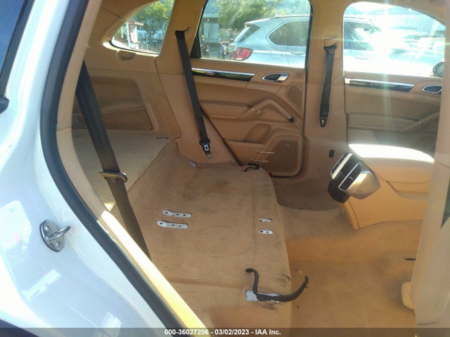 2016 Porsche Cayenne, VIN: WP1AA2A25GLA10589