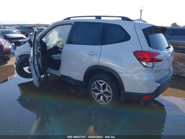 JF2SKAJC9MH556267 Subaru Forester Premium