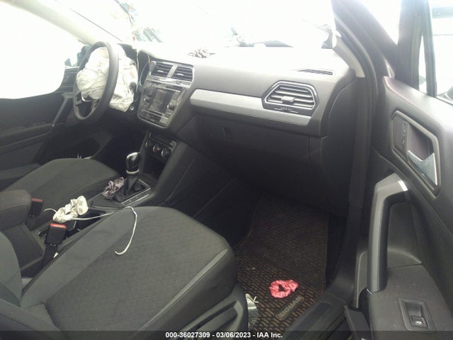 3VV1B7AX4LM171923 Volkswagen TIGUAN S