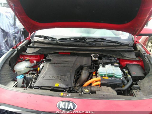 KNDCB3LC2J5126735 KIA NIRO LX