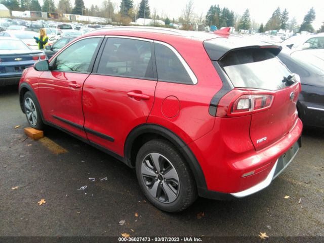 KNDCB3LC2J5126735 KIA NIRO LX