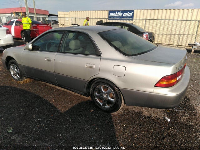JT8BF28G9X0162397 Lexus ES 300 LUXURY SPORT SDN