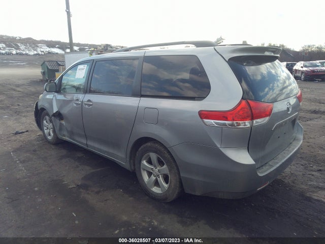2011 TOYOTA SIENNA LE VIN: 5TDKK3DC8BS094847