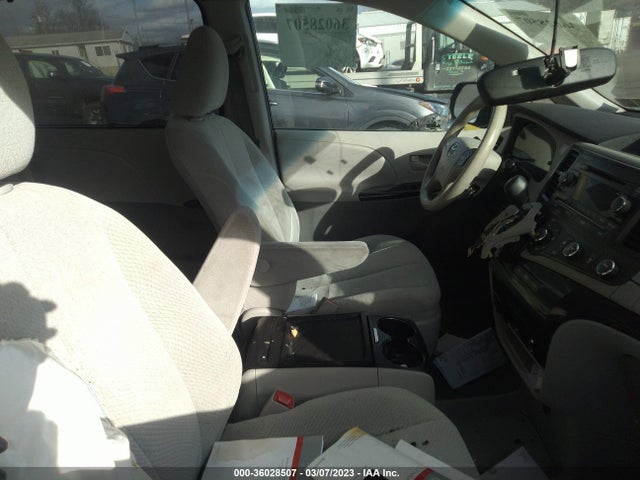 2011 TOYOTA SIENNA LE VIN: 5TDKK3DC8BS094847