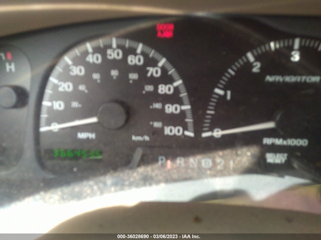 Lincoln Navigator 2000 5LMPU28A6YLJ16124 Image 8