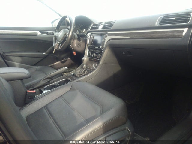 1VWBT7A34GC044946 Volkswagen Passat 1.8t Se W/technology