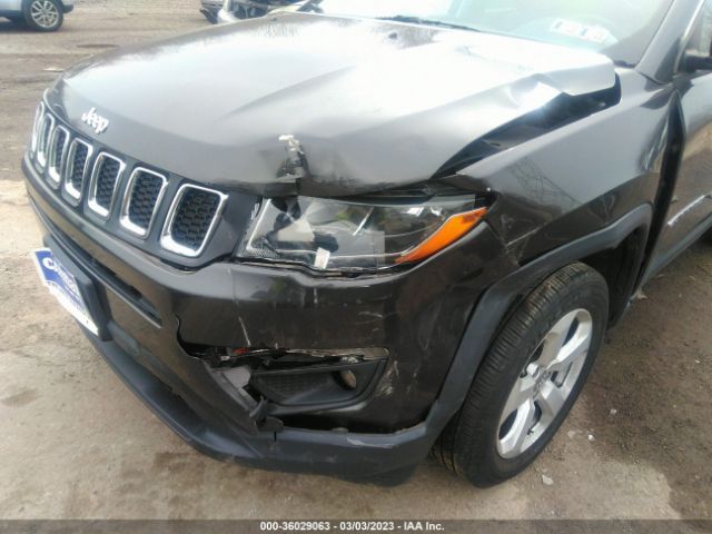 3C4NJDBB9JT147172 Jeep Compass Latitude