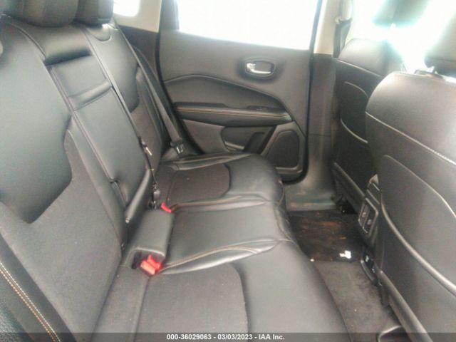 3C4NJDBB9JT147172 Jeep Compass Latitude