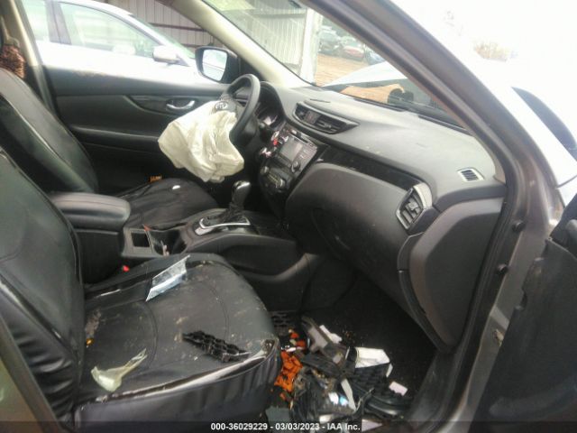 JN1BJ1CP8HW029696 Nissan Rogue Sport Sv