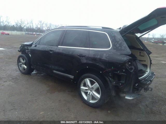 WVGEF9BP1DD005785 Volkswagen Touareg Lux