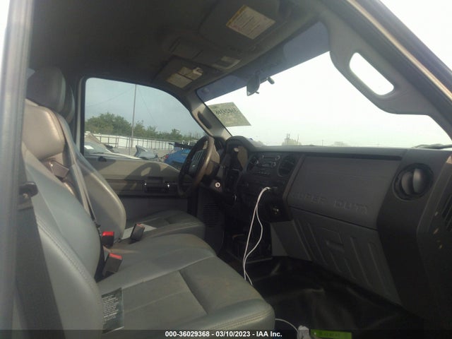 2016 Ford F-450, VIN: 1FD0W4GTXGEC74742