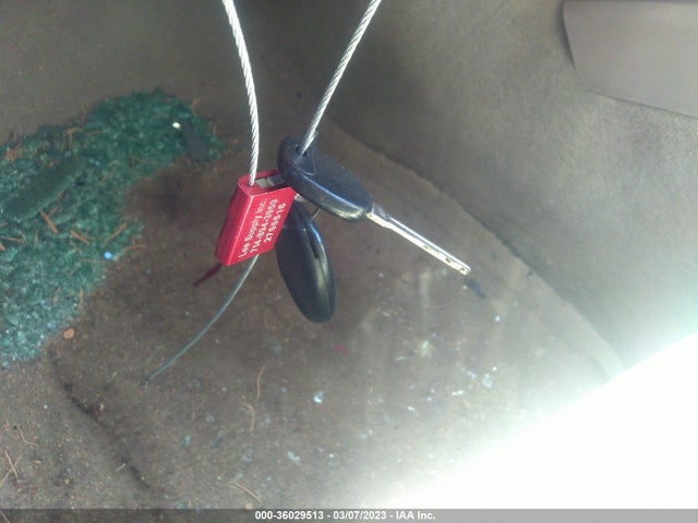 Cadillac CTS 2005 1G6DP567X50105010 Image 3