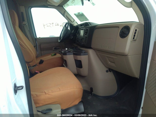 2015 Ford E-Series, VIN: 1FDWE3FL8EDB09512