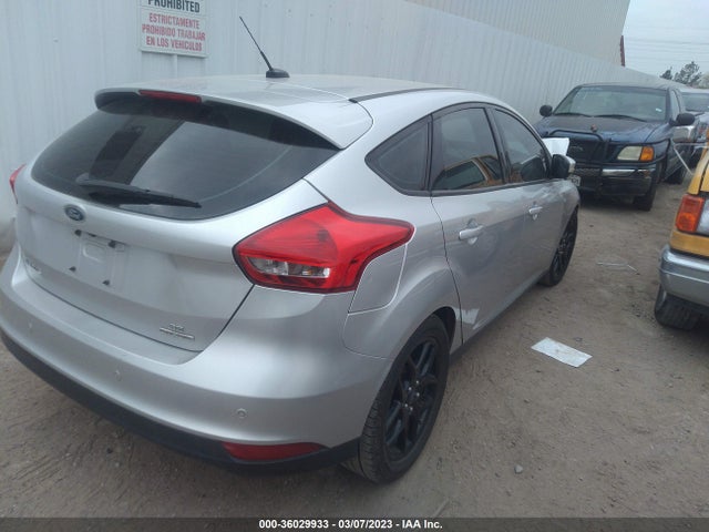Ford FOCUS SE 2016 1FADP3K22GL244910 Image 5