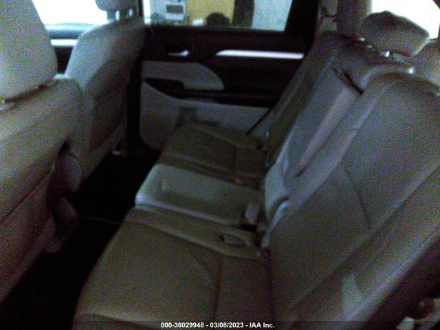 2017 Toyota Highlander, VIN: 5TDJGRFH8HS026338