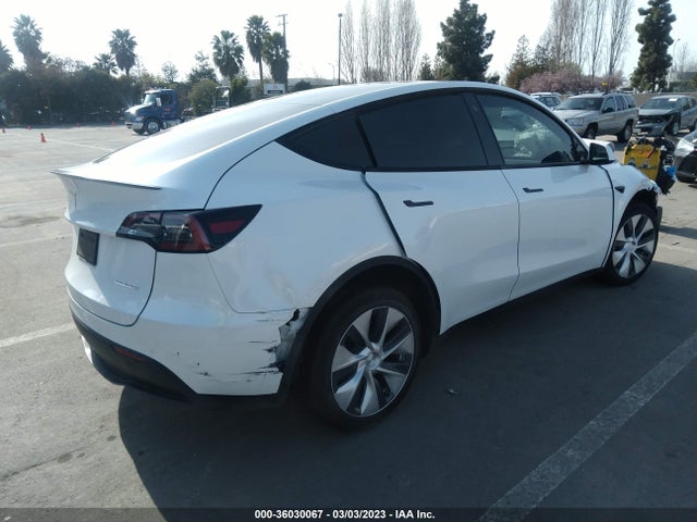 5YJYGDEE5MF217268 Tesla Model Y Long Range