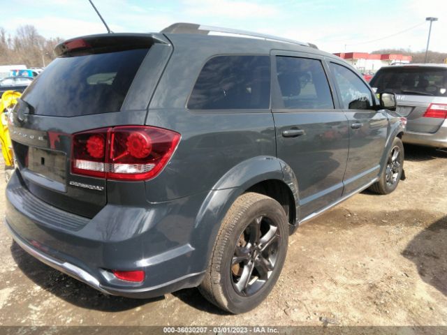 3C4PDDGG4JT388061 Dodge Journey Crossroad