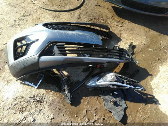 KNDCB3LC2N5513016 KIA NIRO LX