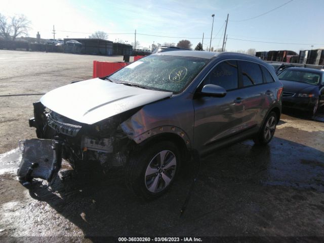 KNDCB3LC2N5513016 KIA NIRO LX