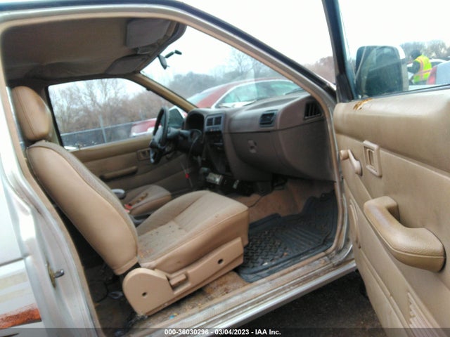 1997 NISSAN TRUCKS 2WD XE/SE VIN: 1N6SD16S7VC393901