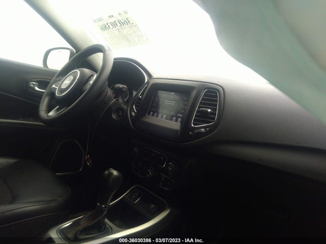 3C4NJCBBXJT272028 Jeep Compass Latitude