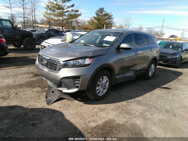 KIA SORENTO LX 2019 5XYPG4A37KG513690 Image 2