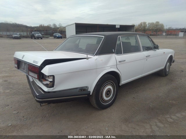 1987 ROLLS-ROYCE SILVER SPUR VIN: SCAZN02A7HCX21836