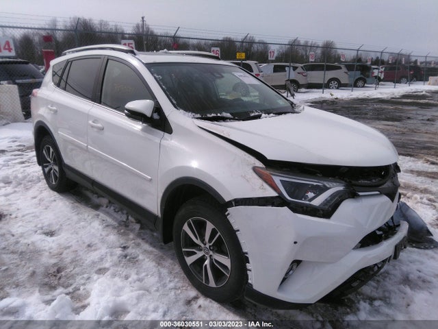 2017 Toyota RAV4, VIN: JTMRFREV4HJ708966
