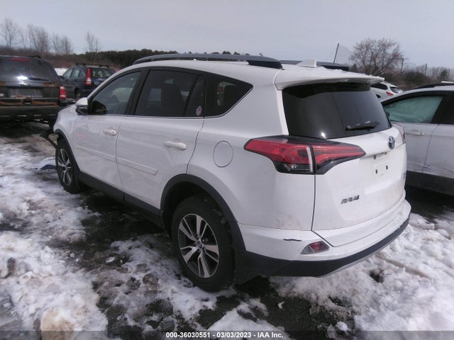 2017 Toyota RAV4, VIN: JTMRFREV4HJ708966