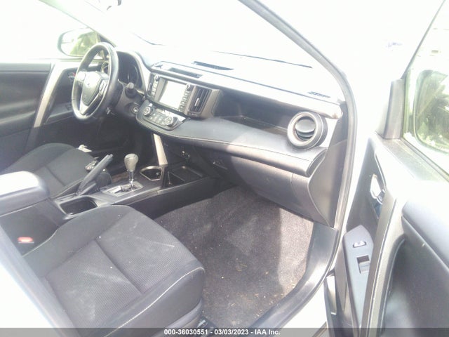 2017 Toyota RAV4, VIN: JTMRFREV4HJ708966