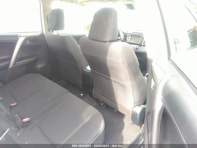 2017 Toyota RAV4, VIN: JTMRFREV4HJ708966