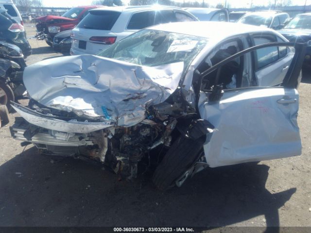 5YFEPMAE8NP299706 Toyota COROLLA LE