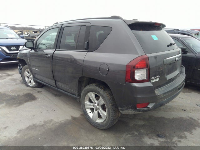 1C4NJDBB0GD657313 Jeep Compass Sport