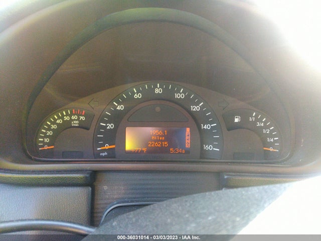 2001 MERCEDES-BENZ C CLASS VIN: WDBRF64JX1F022841