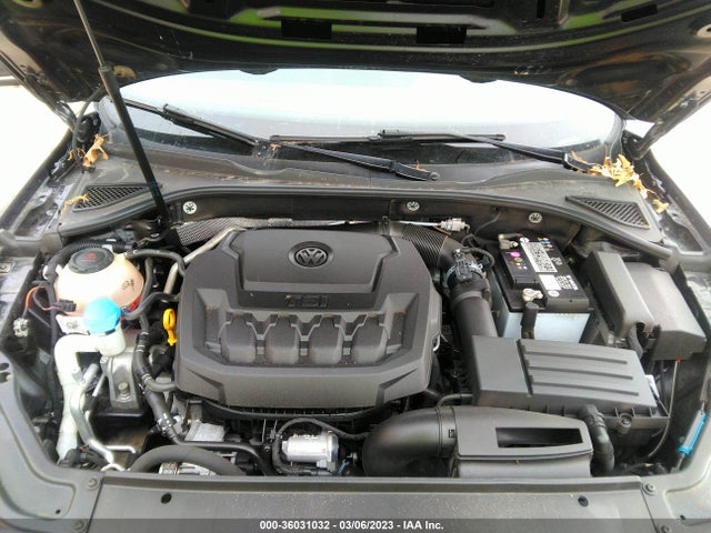 1VWLA7A3XKC004583 Volkswagen Passat 2.0t Wolfsburg Edition